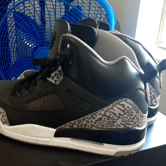 Jordan - Picture 2 of 9